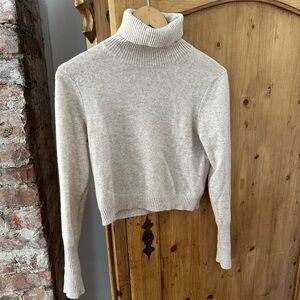 Nadaam Cashmere Turtleneck
